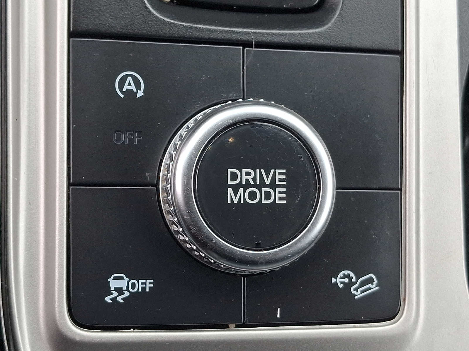 Used 2022 Ford Explorer - photo 28