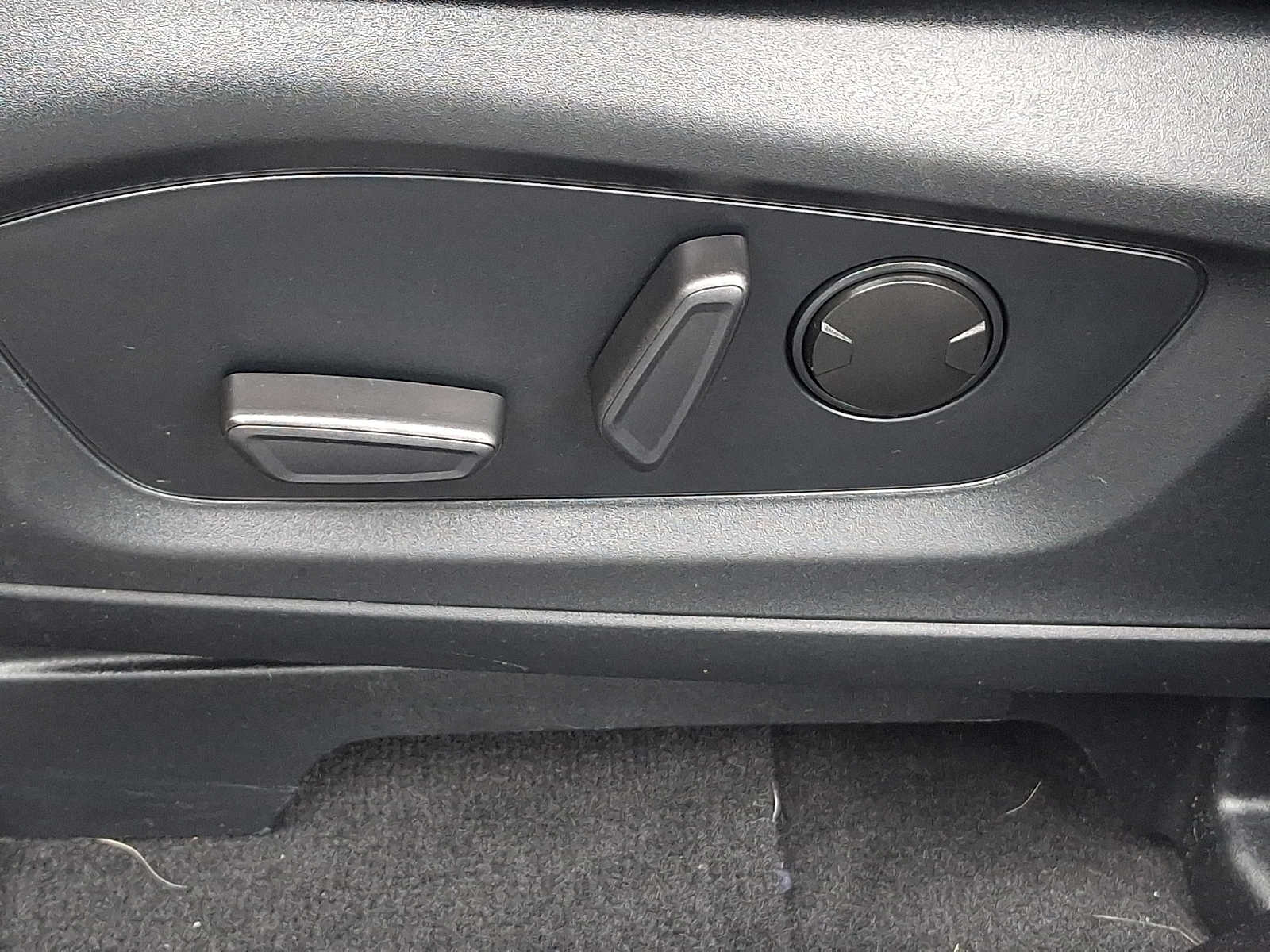 Used 2022 Ford Explorer - photo 31