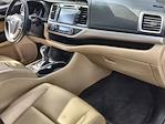 2017 Toyota Highlander FWD SUV for sale #23260547AA - photo 28