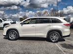 2017 Toyota Highlander FWD SUV for sale #23260547AA - photo 7