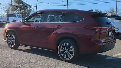 2021 Toyota Highlander 4x2, SUV for sale #2341391A - photo 2