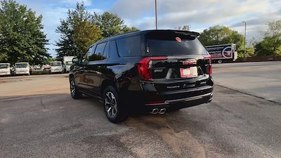 New 2025 GMC Yukon AT4 Ultimate 4WD SUV for sale #2350997 - photo 2