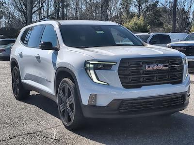 Used 2025 GMC Acadia - photo 1