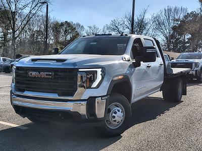 New 2025 GMC Sierra 3500 Pro Crew Cab RWD Flatbed Truck for sale #F2350370 - photo 1