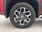 New 2025 GMC Sierra 1500 SLT Crew Cab 4x4 Pickup for sale #25G5279 - photo 9
