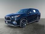 2022 Toyota Highlander FWD SUV for sale #104670U - photo 1