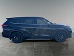2022 Toyota Highlander FWD SUV for sale #104670U - photo 6