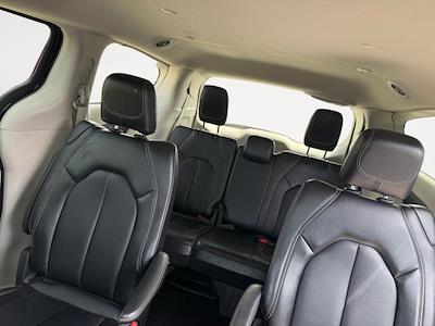 2024 Chrysler Pacifica FWD Minivan for sale #105340U - photo 1
