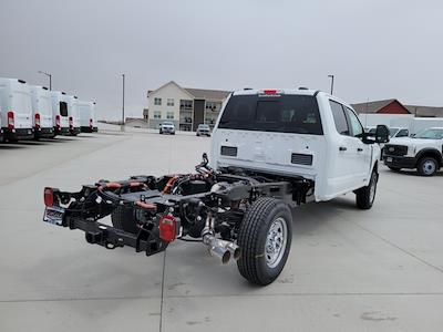 2025 Ford F-250 Crew Cab 4x4 Cab Chassis for sale #335021 - photo 2