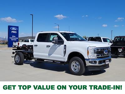 2025 Ford F-350 Crew Cab SRW 4x4 Cab Chassis for sale #335113 - photo 1