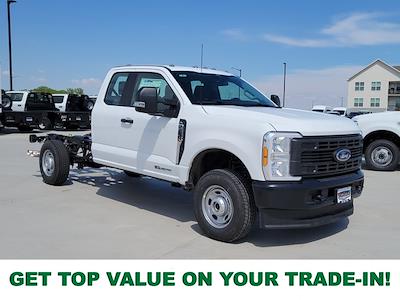 New 2025 Ford F-250 XL Super Cab 4x4 Cab Chassis for sale #335283 - photo 1