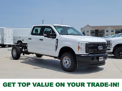 2025 Ford F-250 Crew Cab 4x4 Cab Chassis for sale #335330 - photo 1