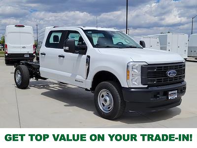 2025 Ford F-350 Crew Cab SRW 4x4 Cab Chassis for sale #335338 - photo 1