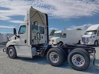 2017 Freightliner Cascadia Day Cab DRW 6x4 Semi Truck for sale #11152 - photo 2