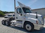 2017 Freightliner Cascadia Day Cab 6x4, Semi Truck for sale #11181 - photo 5