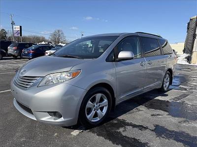 Used 2016 Toyota Sienna Minivan for sale #P0030 - photo 2