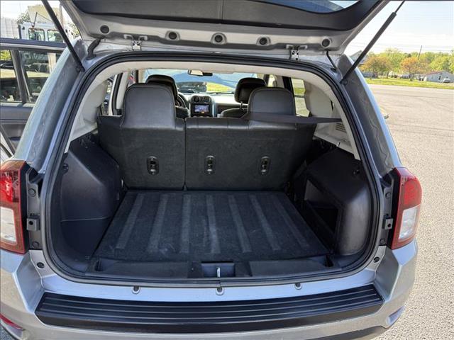 Used 2014 Jeep Compass - photo 8