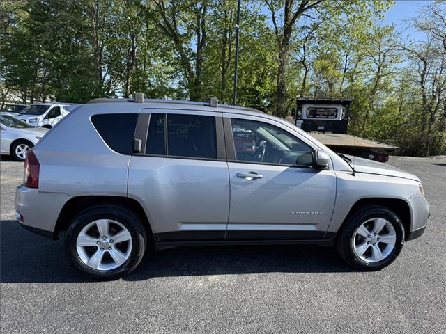 Used 2014 Jeep Compass - photo 10