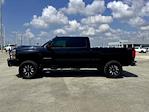 2018 Chevrolet Silverado 2500 Crew Cab SRW 4WD Pickup for sale #CA7441A - photo 10