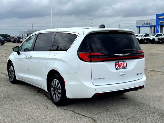Used 2024 Chrysler Pacifica - photo 12