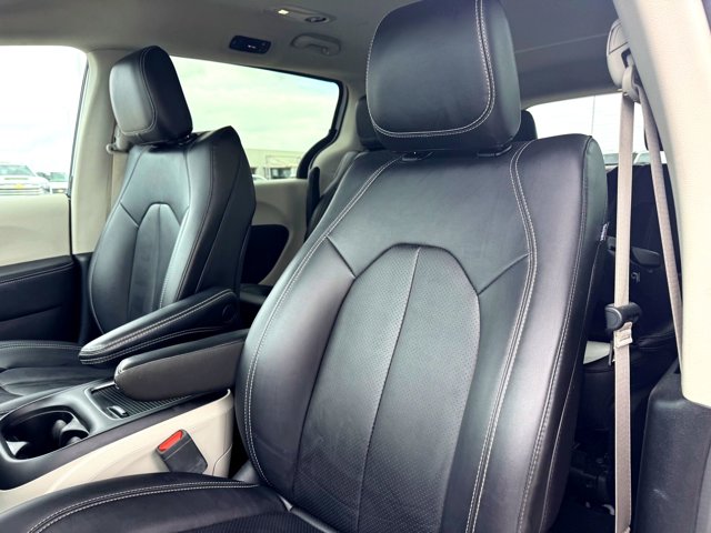 Used 2024 Chrysler Pacifica - photo 16