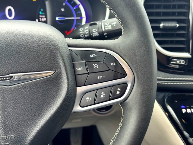 Used 2024 Chrysler Pacifica - photo 26