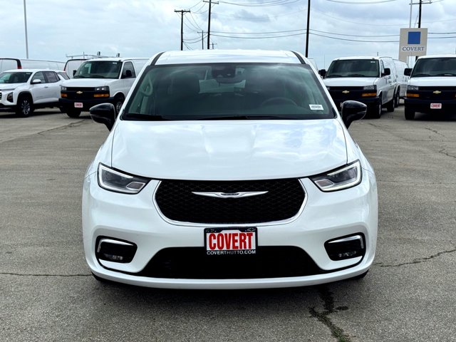 Used 2024 Chrysler Pacifica - photo 6