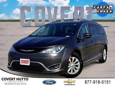 Used 2019 Chrysler Pacifica Touring L Minivan for sale #F260155A - photo 1