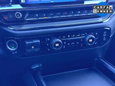 Used 2024 Chevrolet Silverado 2500 - photo 1