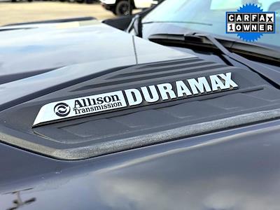 Used 2025 Chevrolet Silverado 2500 - photo 1