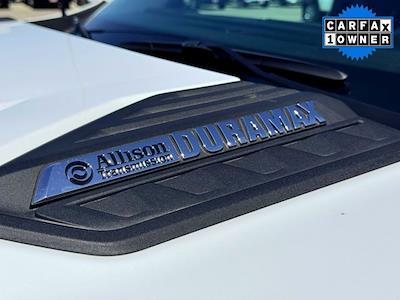 Used 2025 Chevrolet Silverado 2500 - photo 1