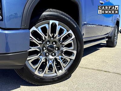 Used 2025 GMC Sierra 1500 - photo 1