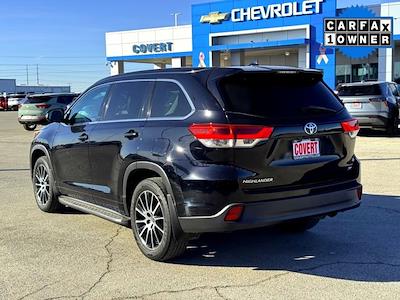 Used 2017 Toyota Highlander SE for sale #C360778A - photo 2