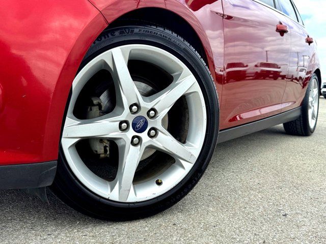 Used 2014 Ford Focus Titanium - photo 2