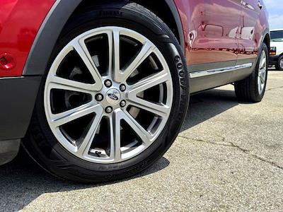 Used 2017 Ford Explorer - photo 2
