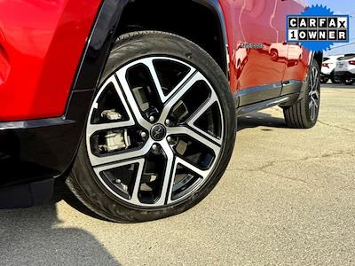 Used 2025 Jeep Compass - photo 1