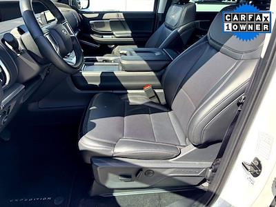 Used 2025 Ford Expedition - photo 1
