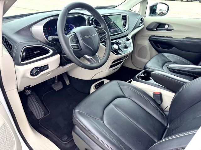 Used 2024 Chrysler Pacifica - photo 14