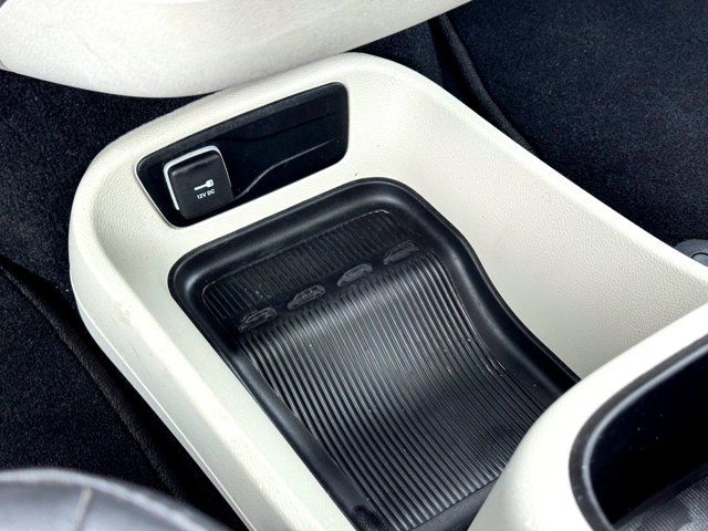 Used 2024 Chrysler Pacifica - photo 29