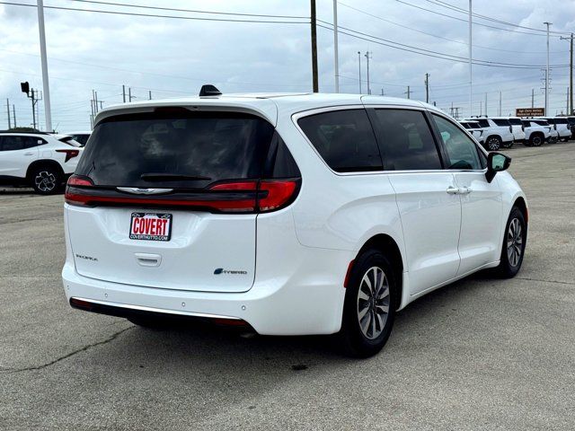Used 2024 Chrysler Pacifica - photo 9