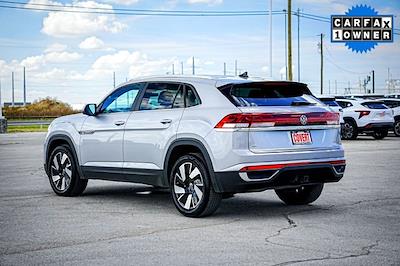 Used 2025 Volkswagen Atlas Cross Sport SE for sale #CP6814 - photo 2