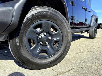 Used 2022 Jeep Gladiator Sport Crew Cab for sale #CP6910 - photo 2