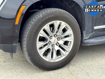 Used 2025 GMC Yukon XL - photo 1