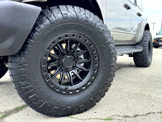 Used 2026 Ford Bronco - photo 2