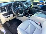 2019 Toyota Highlander FWD SUV for sale #F250179A - photo 11