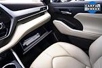 Used 2022 Toyota Highlander XLE AWD SUV for sale #F250515B - photo 31