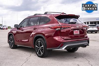 2021 Toyota Highlander AWD SUV for sale #FA7513 - photo 2