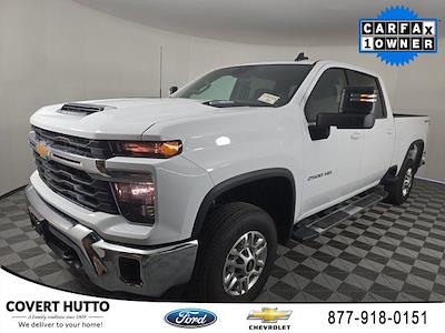 Used 2025 Chevrolet Silverado 2500 - photo 1