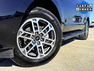 Used 2025 Ford Expedition - photo 1