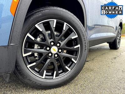 Used 2025 Chevrolet Traverse LT for sale #FP7532 - photo 2